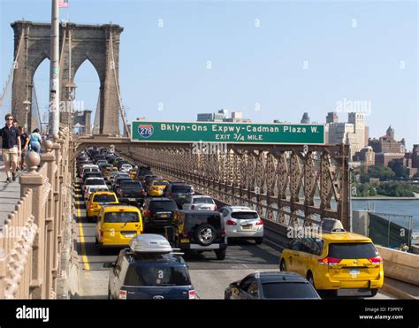 New York City Rush Hour Traffic Hi Res Stock Photography And Images Alamy