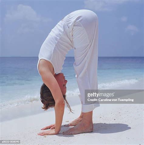 Hot Women Bending Over Photos And Premium High Res Pictures Getty Images