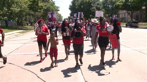 Our Voices Matter Mothers Of Gun Violence Victims March In Milwaukee