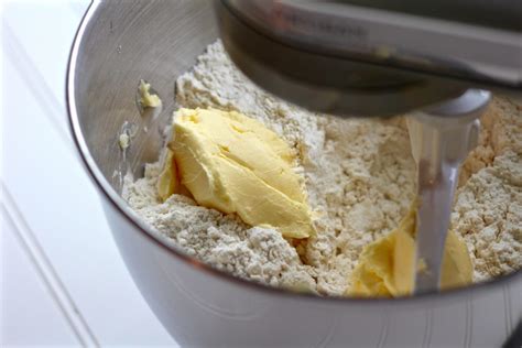 How To Make Flaky Pie Dough Like Julia Child Yuli Cooks