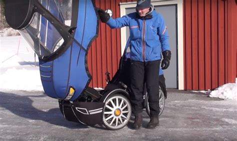 With electric power alone, the podride can reach speeds up to 25 km/h (15.5 mph), and go a distance of 60 km (37.3 miles) on a single charge. Innovative Swedish cyclist designed an all-weather bike ...