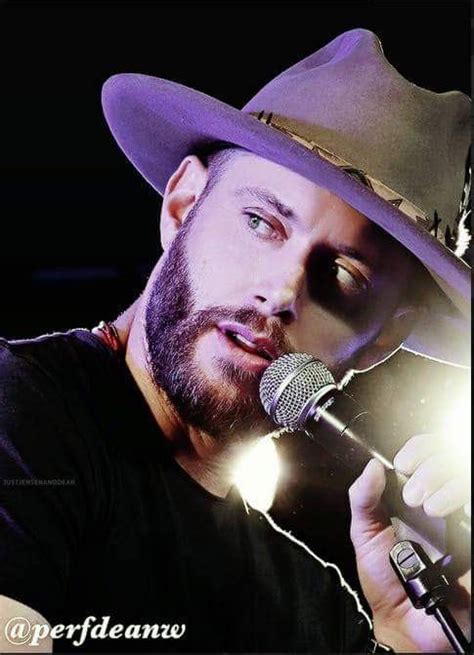 Pin By Kristi Barefoot Hoerst On Jared And Jensen Jensen Ackles Jensen Ackles Singing Jensen