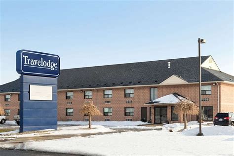 Travelodge Windsor Hotel Reviews And Price Comparison Canada