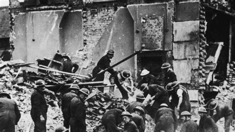 World War Two London Blitz Remembered 75 Years On Bbc News