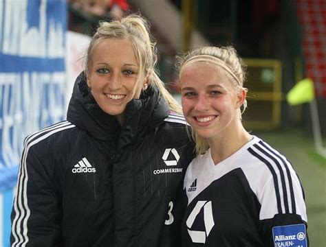 Jackie groenen was een van de smaakmakers van de oranje leeuwinnen op het the one and only jackie groenen! Volg de kwartfinales van de UEFA Women's Champions League! (met video) - Vrouwenvoetbal.be