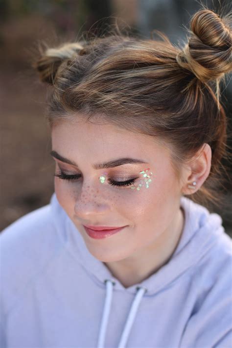 Fun And Sparkly Festival Makeup Tutorial For Coachella Sand Sun And Messy