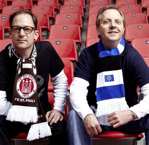 Break out the water cannons and riot gear, because the hamburg derby is back. St. Pauli vs. HSV: Das Hamburger Derby wird zum ...