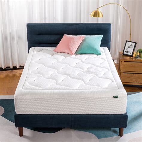 Zinus Cloud 12 Memory Foam Mattress Queen