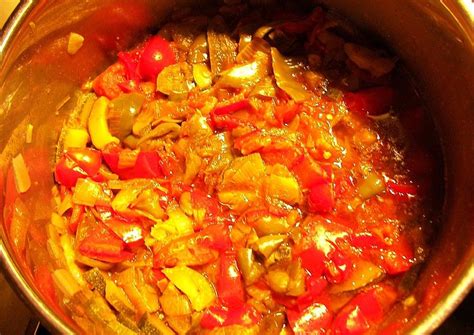 Letscho einkochen Grundrezept mit Zucchini