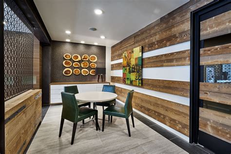 Rowlock Reclaimed Wood And Art Garrison Hullinger Interior Design