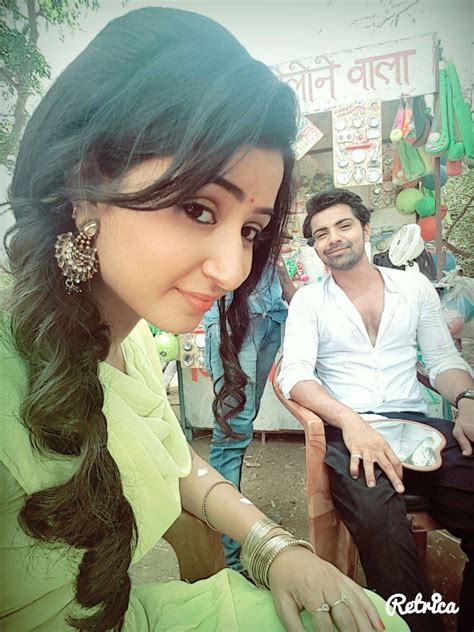 checkout sana amin sheikh pose in style for selfies with her co stars colorstv