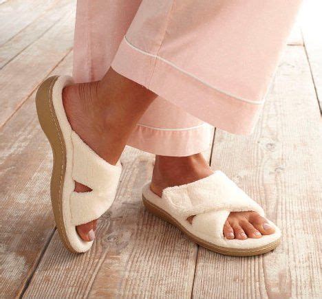 Many comfortable slippers for women have wide openings so it's easy for you to get footwear off and on. 9 Best Comfortable Shoes and Best Slippers for Women ...