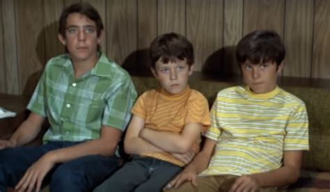 the brady bunch behind the scenes facts that explain a lot about america s most popular tv
