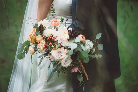 Use our numbers to get a better idea of what you should be paying. How Much Do Wedding Flowers Cost?: A Florist's Guide for ...