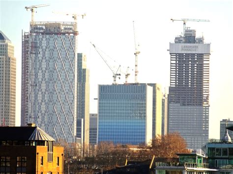 Newfoundland Soon To Top Off In Londons Canary Wharf