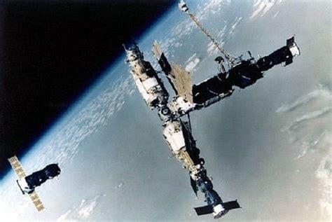 Mir Russias Space Station Universe Today