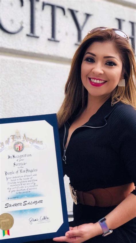 Check spelling or type a new query. Sharon Salazar recibe homenaje en Estados Unidos ...