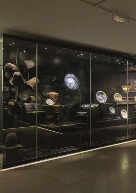 Our Aluminum Glass Showcases Are Ideal For Museums And High End Retail