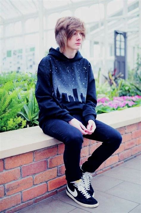 Pin By Kimberly Higdon On Cute Guys Emo Outfits Emo Boys Cute Emo Boys