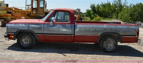 1992 Dodge D150 Le Pickup Truck In Clinton Mo Item H2812 Sold