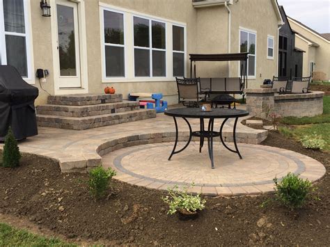 Each family has its own lifestyle, desires and preferences, and we aim to design a beautiful custom pool patio that will appeal to the people who will be using it. Pin on Patios