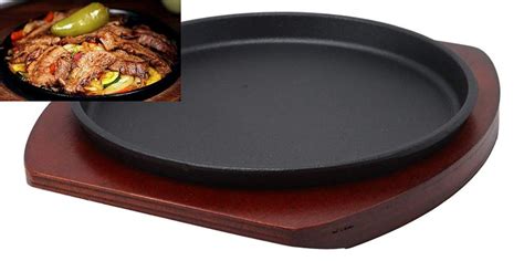 This Simple But Elegant Cast Iron Sizzling Plate Is Your Best Buddy To