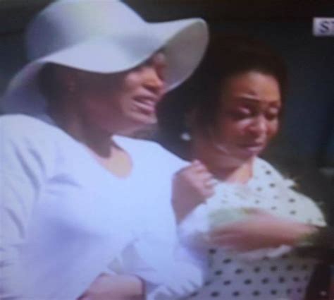 Autopsie patrick ekeng cauza mortii ekeng mihaela duta patrick ekeng. Imagini emotionante! Sotia lui Ekeng a lesinat! Femeia e ...