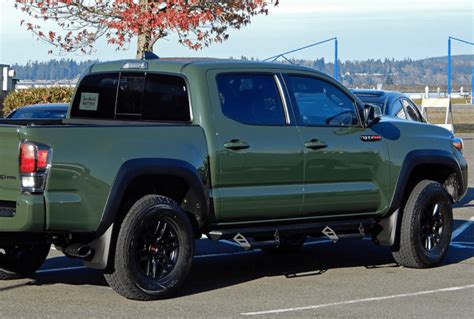 2020 Honda Ridgeline Vs Toyota Tacoma Whats The Difference 4x4 Reports