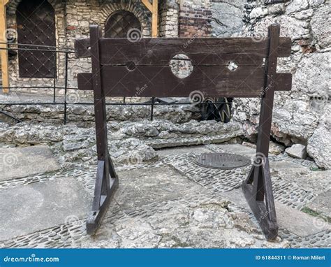 Medieval Pillory Stock Image 31918633