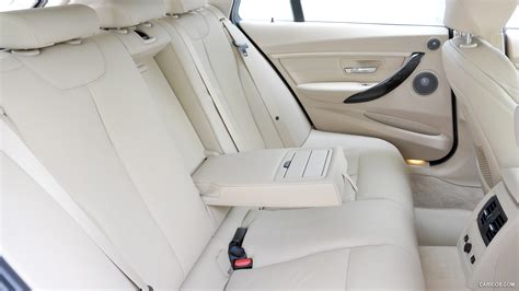 2013 Bmw 3 Series Touring Interior Rear Seats Caricos