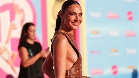 11 Times Gal Gadot Showcases Her Sexy Side