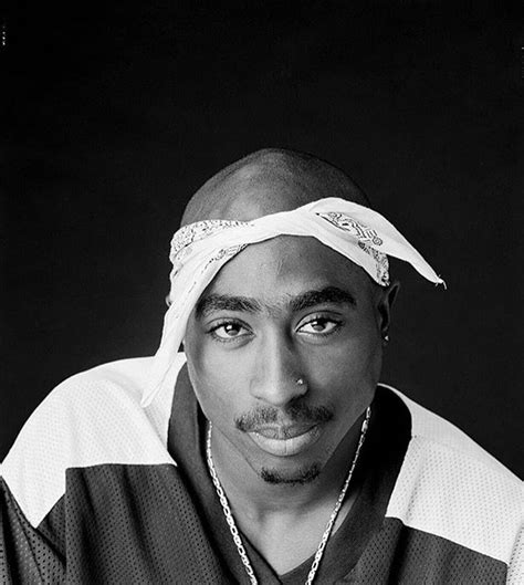 Tupac 2pac Tupac Fotos Tupac Retratos Famosos Lindos