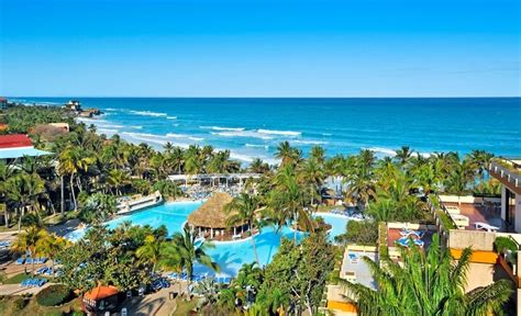 Cuba is located in the northern caribbean at the confluence of the caribbean sea, the gulf of mexico and the atlantic ocean. Varadero Cuba - Sandalia Viaggi