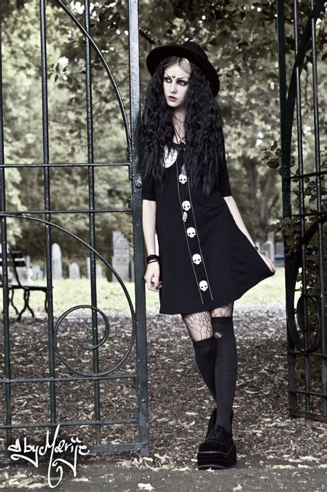 Psychara Gothic Outfits Beautiful Costumes Strega Fashion