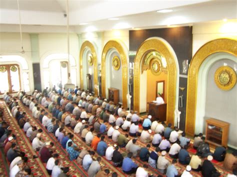 Khutbah jumat menyentuh hati tentang kegembiraan dan kesedihan seorang muslim ini merupakan rekaman khutbah jum'at yang disampaikan oleh ustadz abu. Pemimpin perlu wibawa untuk kemajuan agama, bangsa dan ...