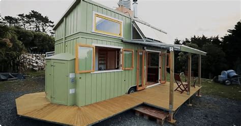 This Solar Powered Tiny House Lets You Live Entirely Off The Grid
