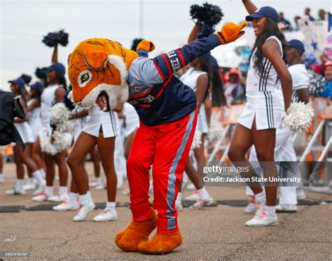 Jsu Mascot Sonny The Tiger Dances The Griddy During The Espn Game