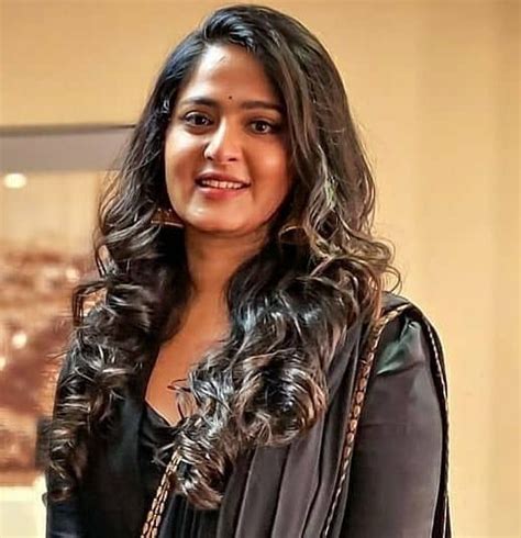 Check out the latest pictures, pics, anushka shetty new photos, movie stills, event photos, anushka shetty photoshoot and images of anushka shetty. Instagram photo by Anushka_Shetty • Oct 20, 2019 at 10:40 ...