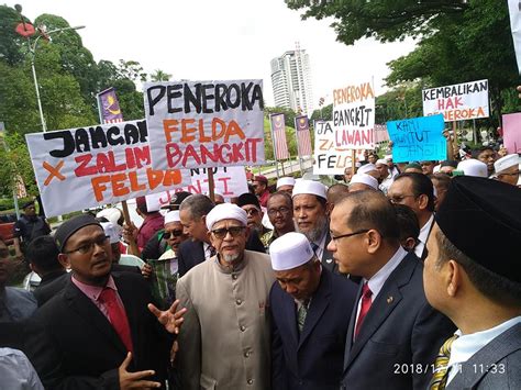 We did not find results for: PAS Desak Pemberian Insentif Raya Kepada Peneroka Felda ...