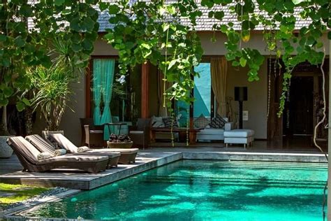 Need bali style interior solutions? Home design, Bali House With Natural Design And Swimming ...