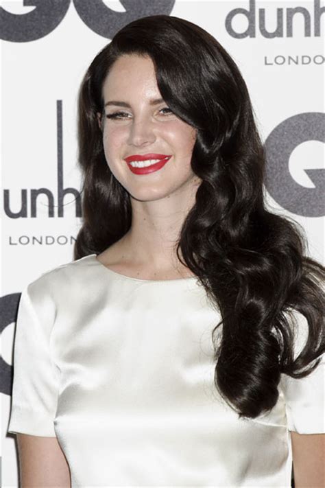 Lana Del Reys New Black Hair At Gq Men Of The Year Awards 2012