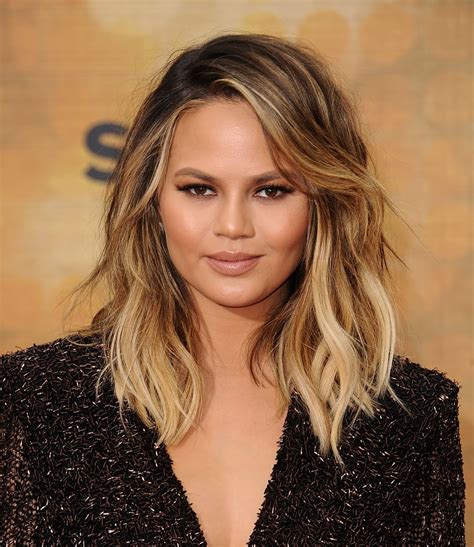 A Lob Best Haircuts For Round Faces According To A Hairstylist