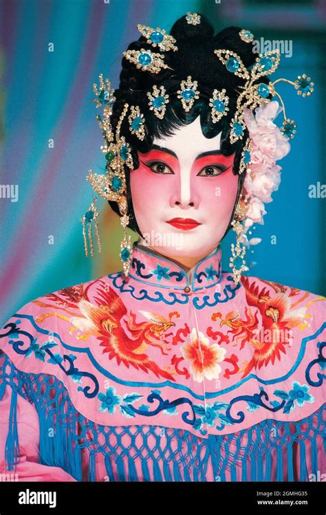 Singapore Female Chinese Opera Singer Stock Photo Alamy