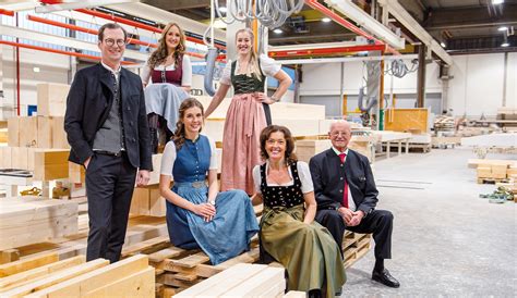 Regnauer hausbau gmbh & co. Hausbau mit 90 Jahren Erfahrung: Das vitale Holzfertighaus ...