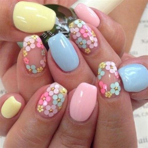 41 Easy Spring Nail Art Design For Short Nail Spring