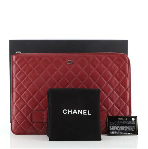 Chanel Ipad Pouch Quilted Lambskin Large Red 66978366