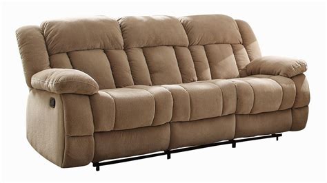 A spacious console provides drink holders and extra storage space for lounging essentials. Cheap Reclining Sofa And Loveseat Sets: April 2015