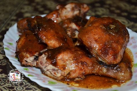 Resep ayam bakar madu merupakan salah satu olahan ayam sebagai bahan utama yang dibakar dengan bumbu madu. Dapur Mamasya: Ayam Panggang Sedap