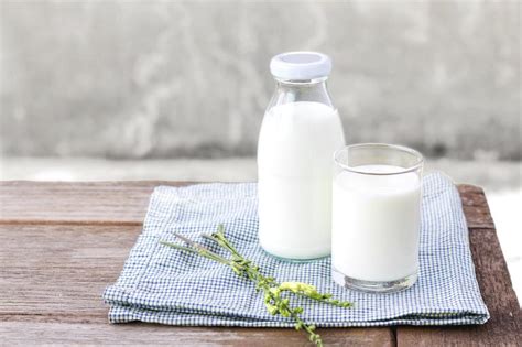 Skimmed milk is more popular in the united states than britain. Benefits of milk: What can it do to your body?