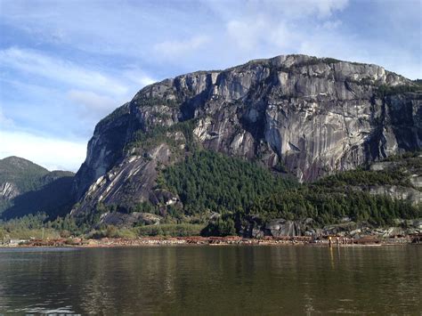 Rock Climbing In Squamish Bc Tourism Squamish